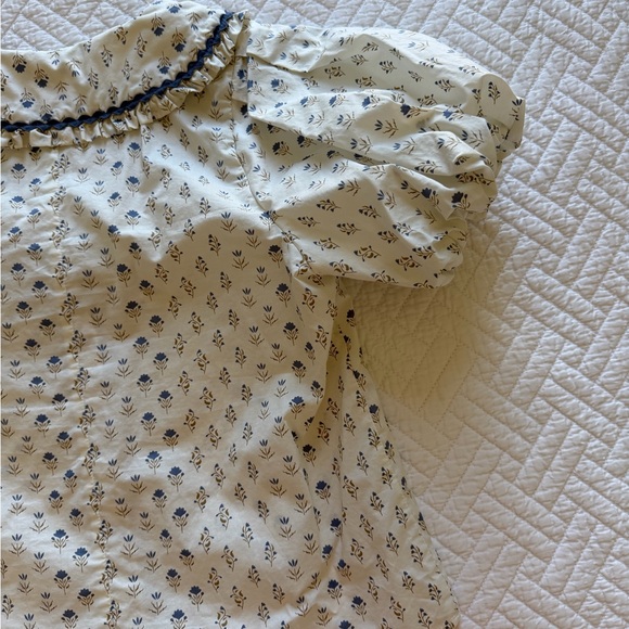 Floral Puff Sleeve Blouse - White and Blue - Picture 10 of 14